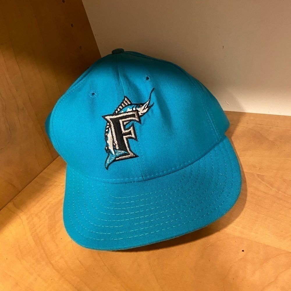 Throwback Vintage MLB Florida Marlins Team Hat - Picture 5 of 7
